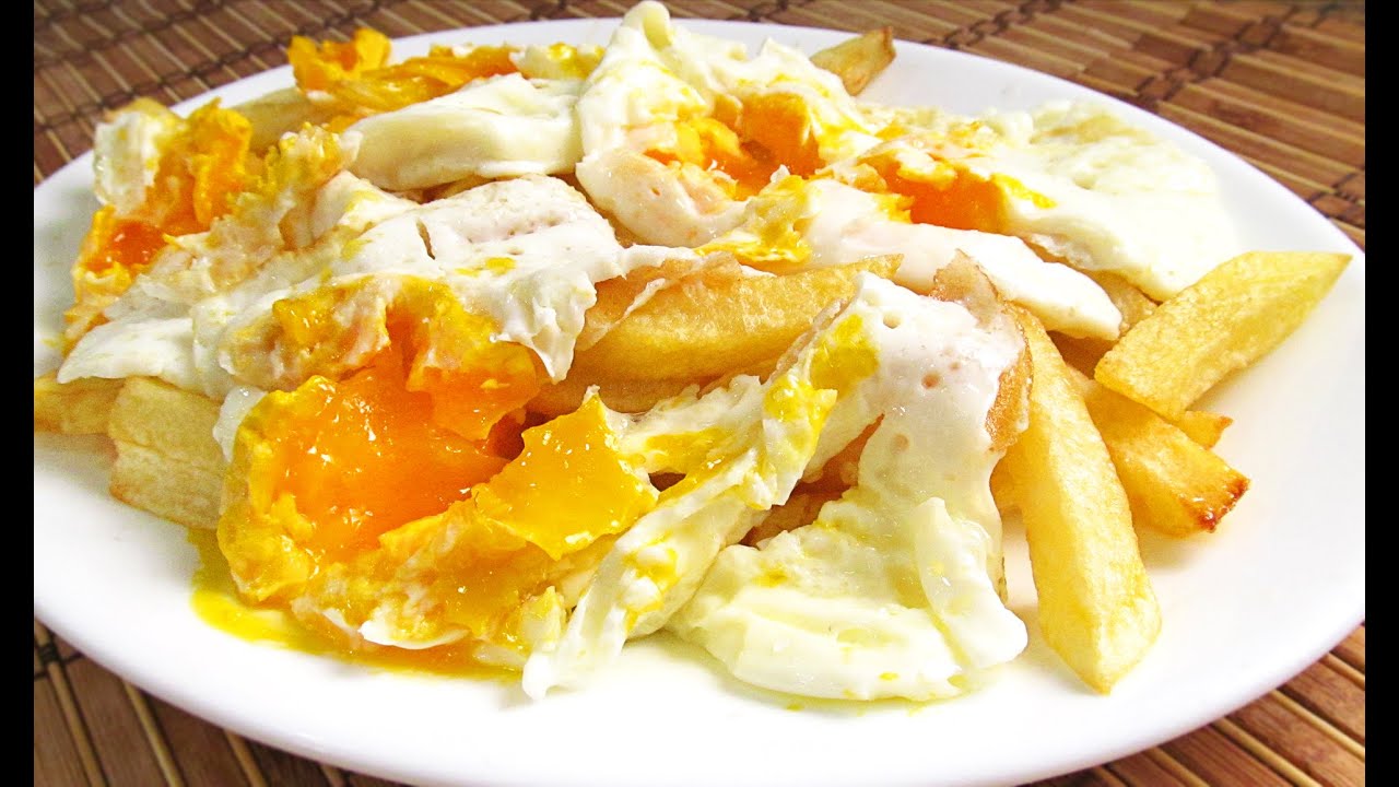 como se hacen los huevos rotos