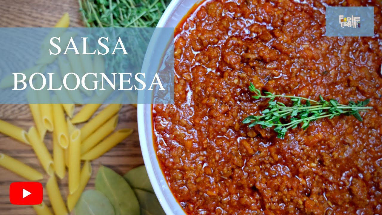 famosa salsa italiana con carne picada y sofrito