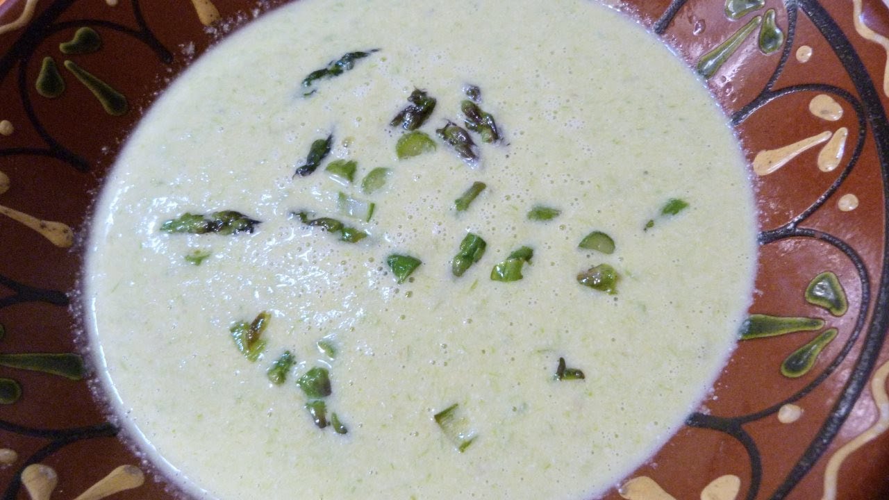 gazpacho de espárragos verdes con vino blanco