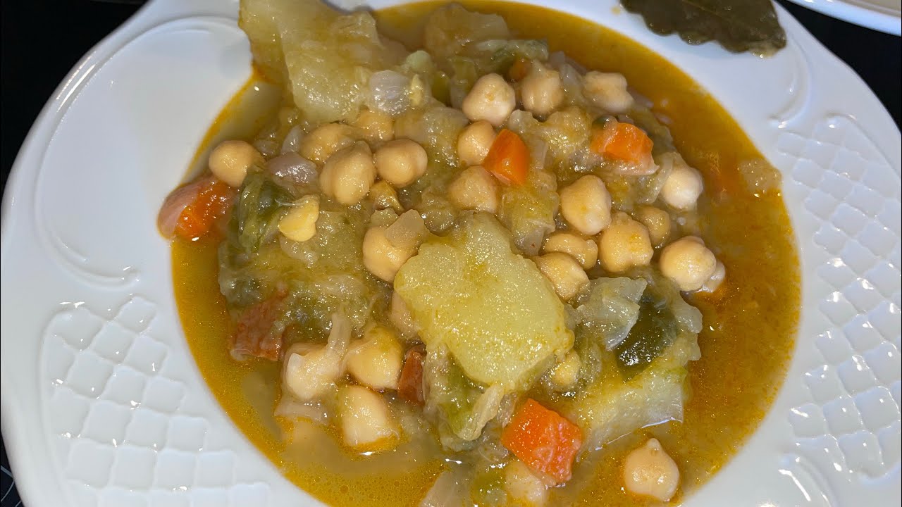 Preparación de garbanzos con berza en olla express