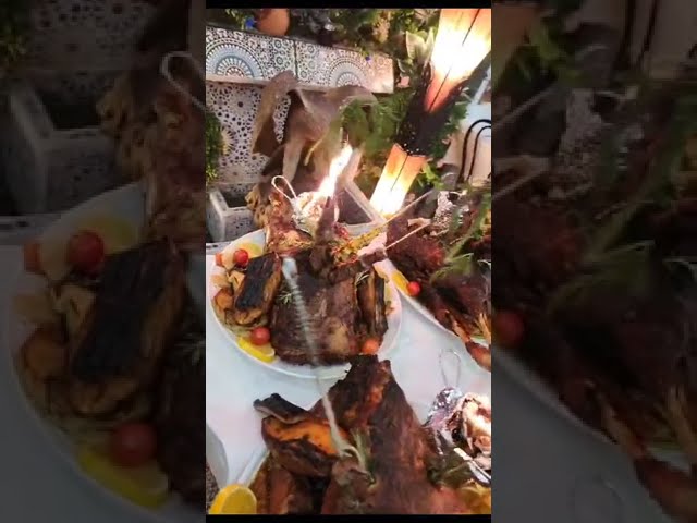 La deliciosa tradición del cordero asado en la Sierra de Madrid
