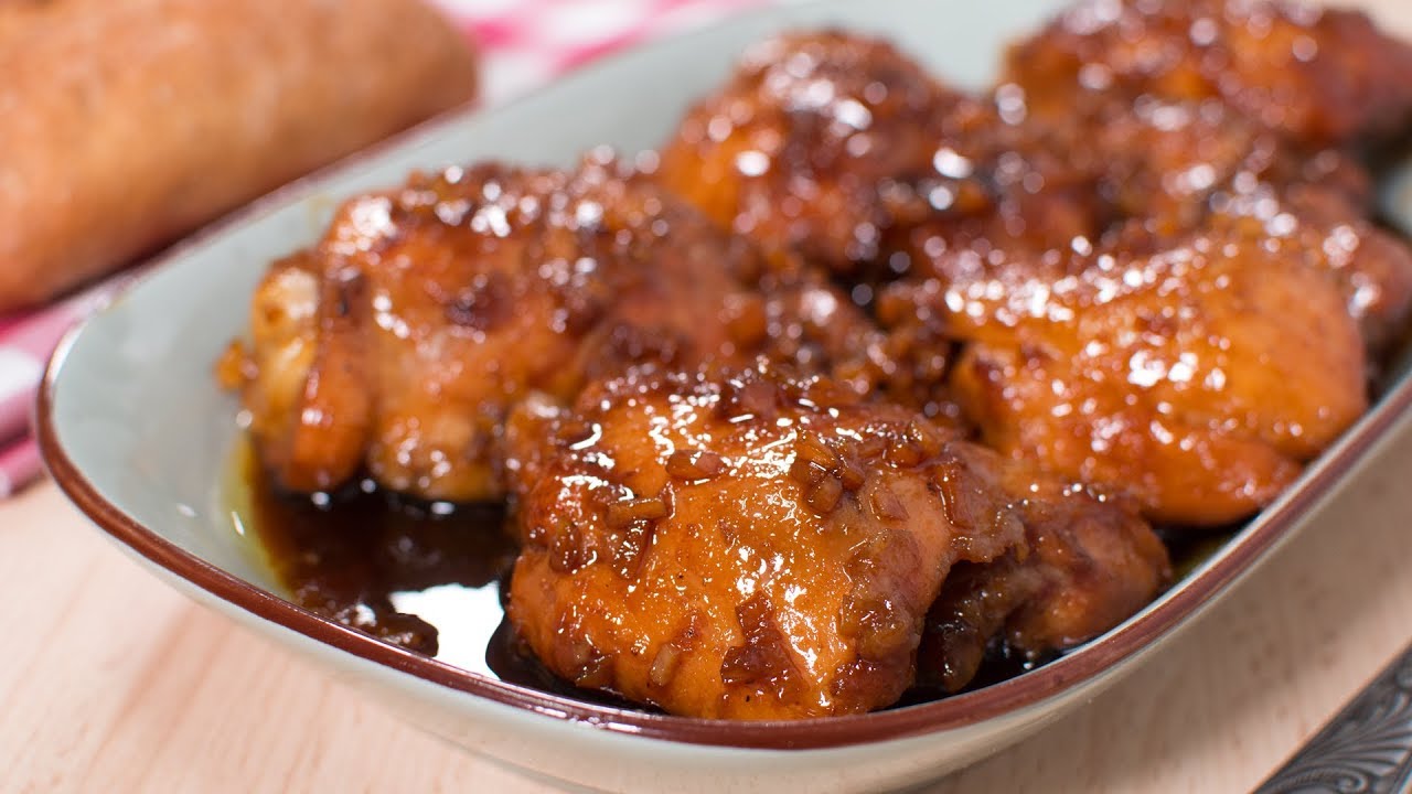 Muslos de pollo glaseados con miel