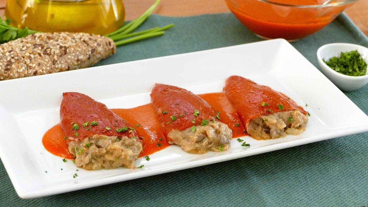 Pimientos rellenos de setas en salsa de bechamel