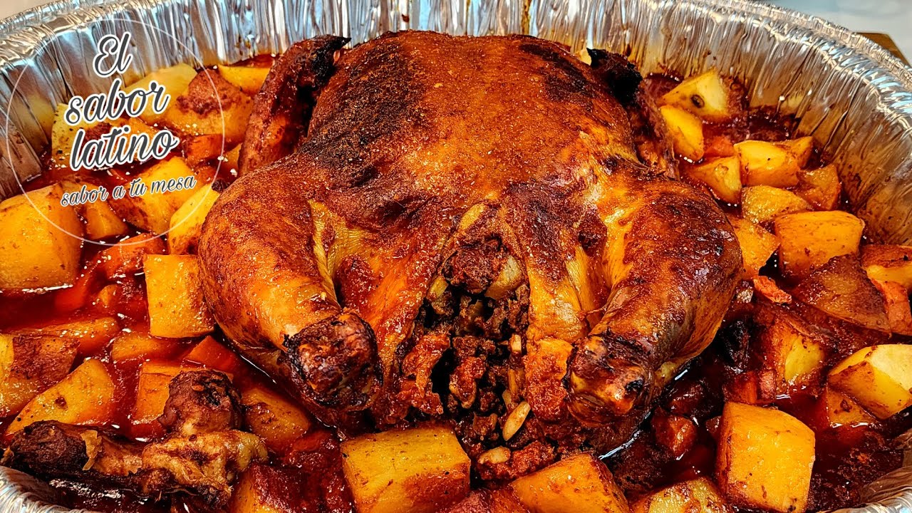 Pollo relleno horneado con salsa