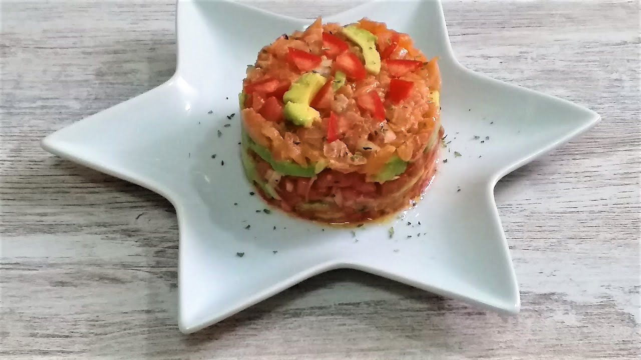 Tartar de Salmón Ahumado con Tomate