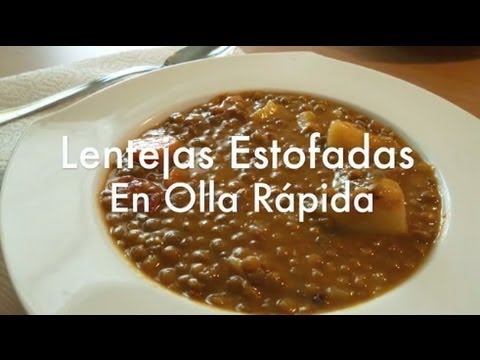 Cantidad de agua requerida para cocinar lentejas en una olla express