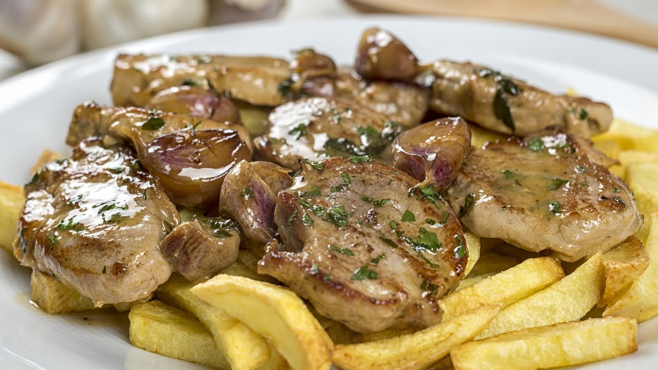 Filete de cerdo con ajo al estilo tradicional