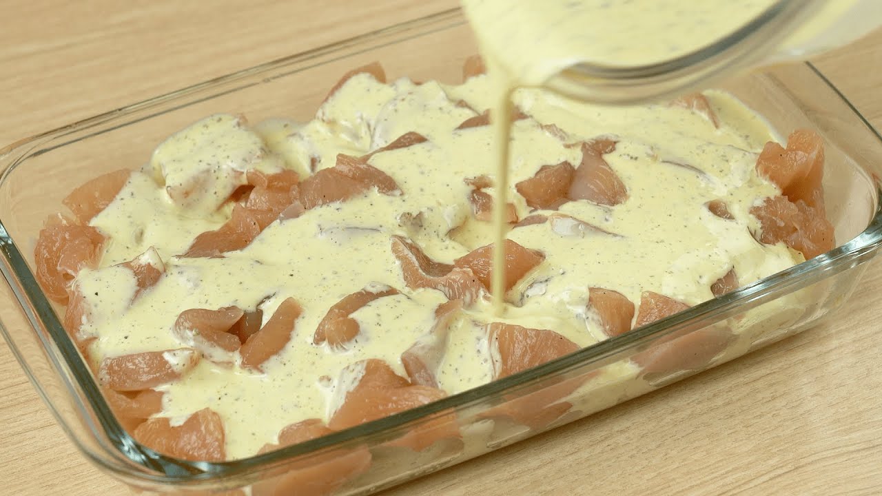 Pechugas de pollo horneadas con patatas y queso