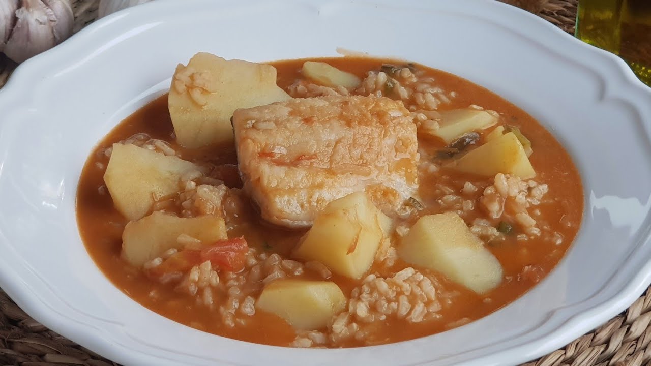 Preparación de patatas con arroz bacalao y olla rápida