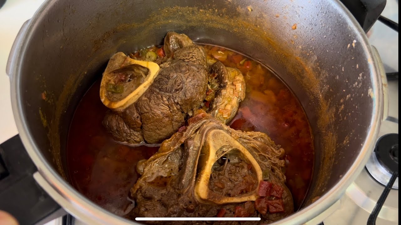 Receta rápida para hacer ossobuco en salsa en olla express