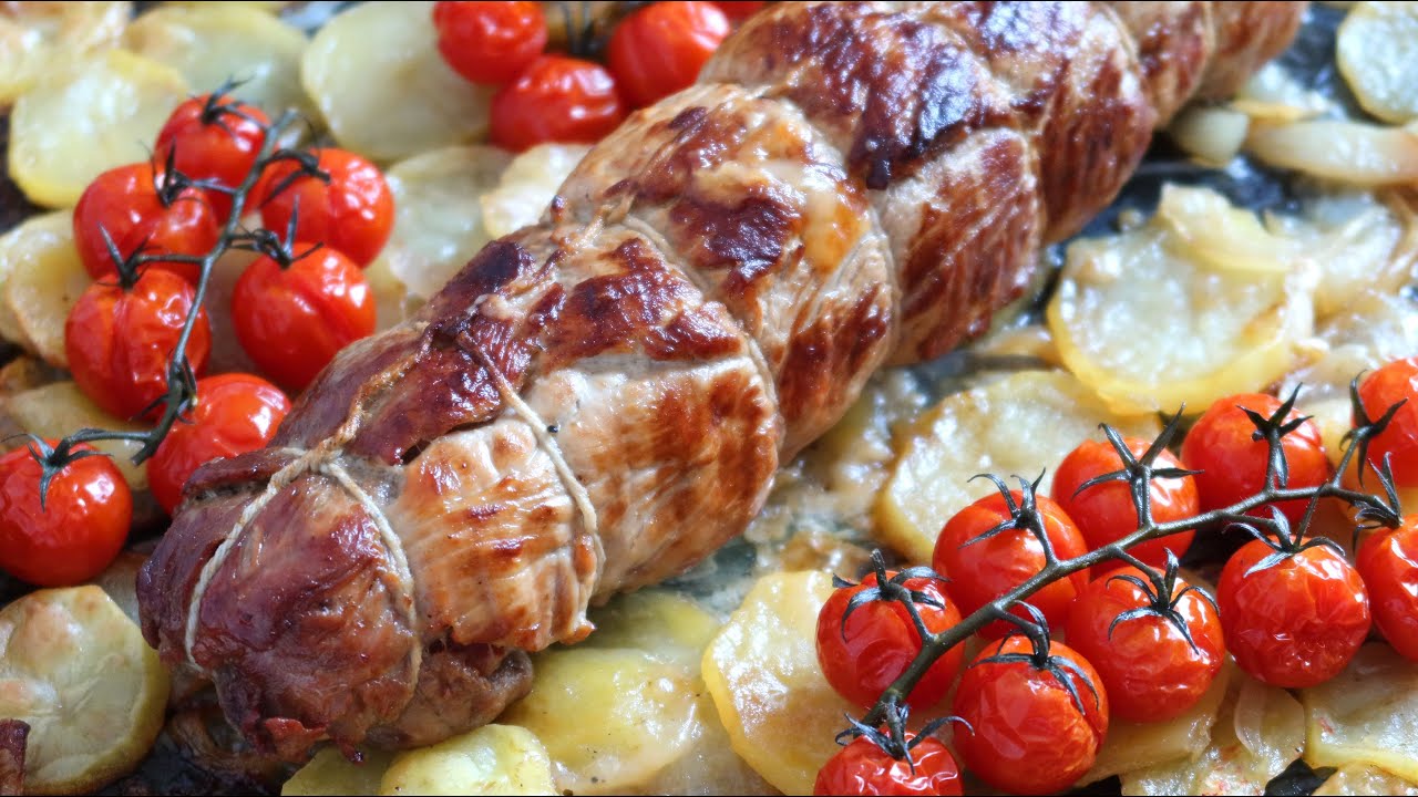 Solomillo relleno al horno acompañado de patatas