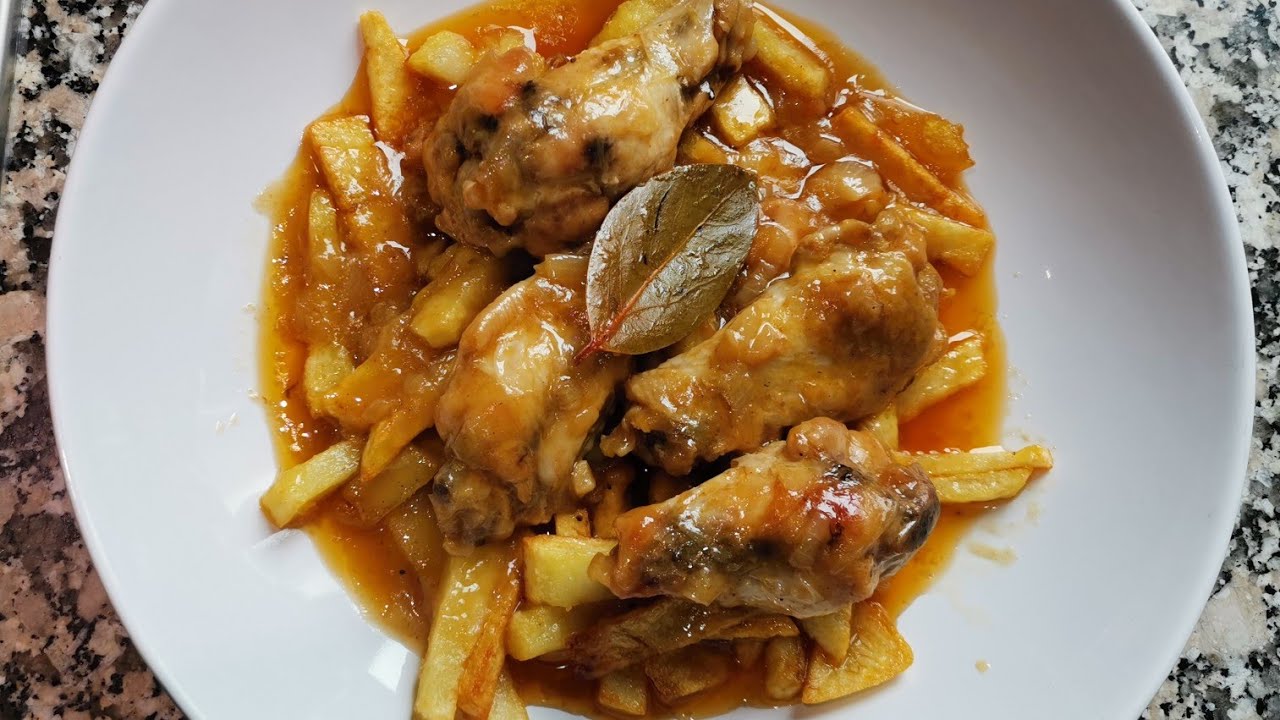Alitas de pollo en salsa de ajo y cerveza