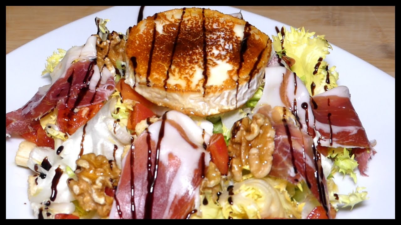 Ensalada con rulo de cabra a la parrilla