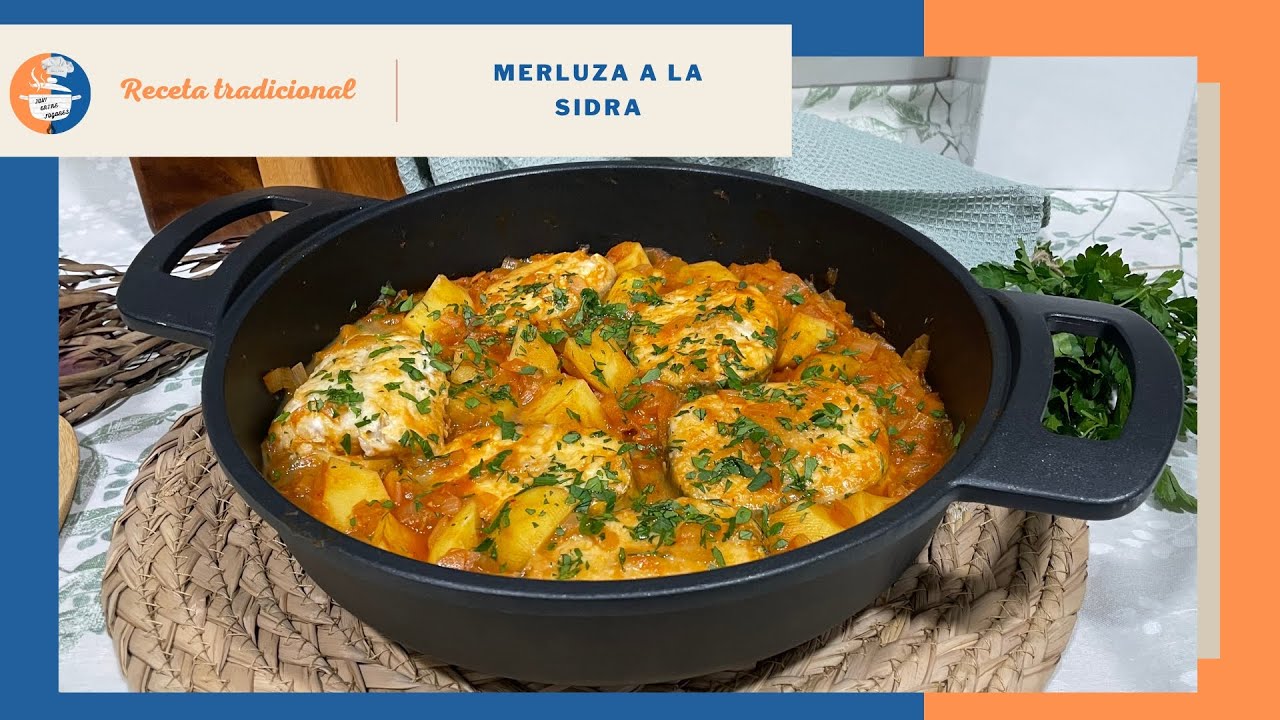 Merluza cocinada en salsa de sidra con acompañamiento de patatas