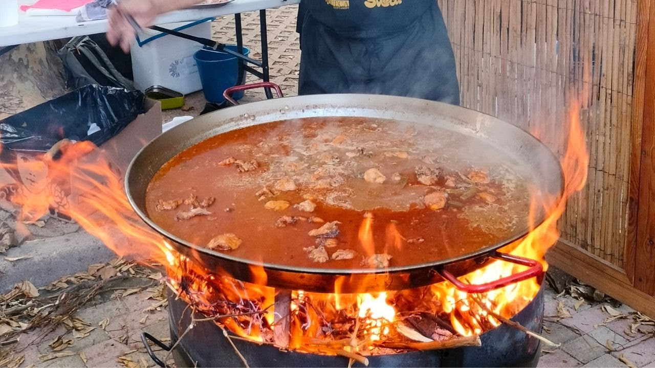Preparación de Paellas a la Leña en La Estancia