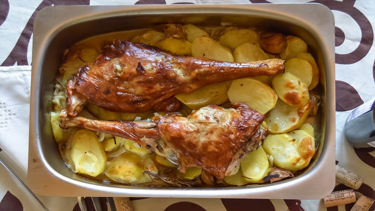 Preparación de pierna de cordero lechal asada al horno
