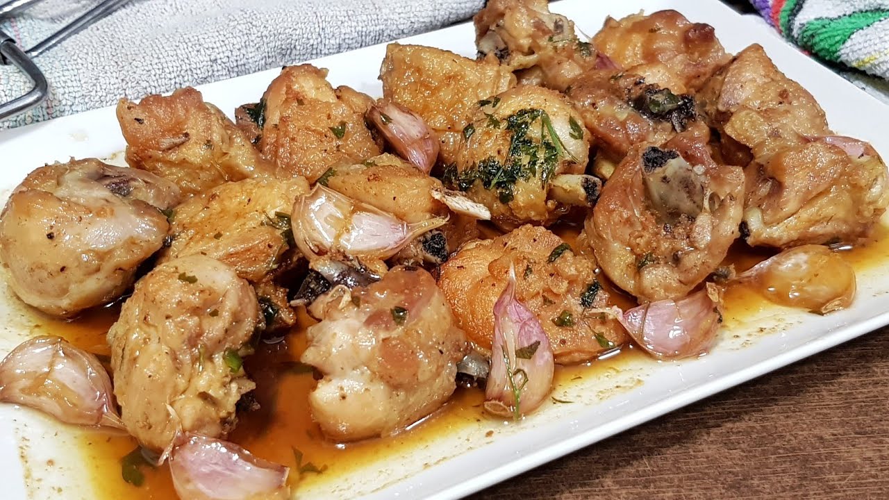 Preparación del pollo al ajillo