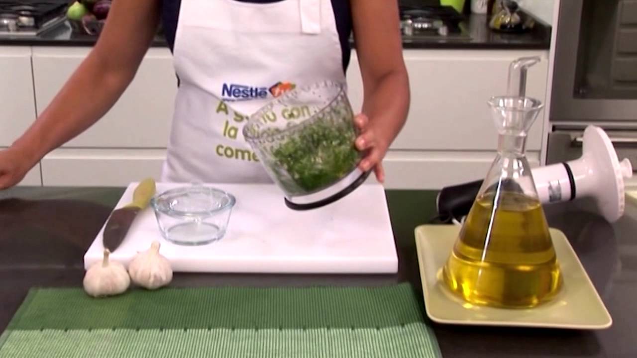 Aderezo de ajo y perejil con aceite