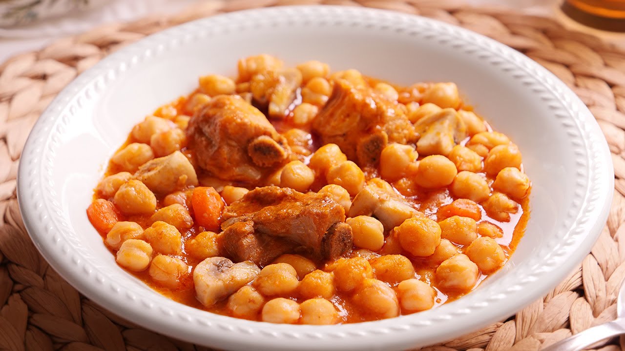 Garbanzos en conserva con costilla de cerdo