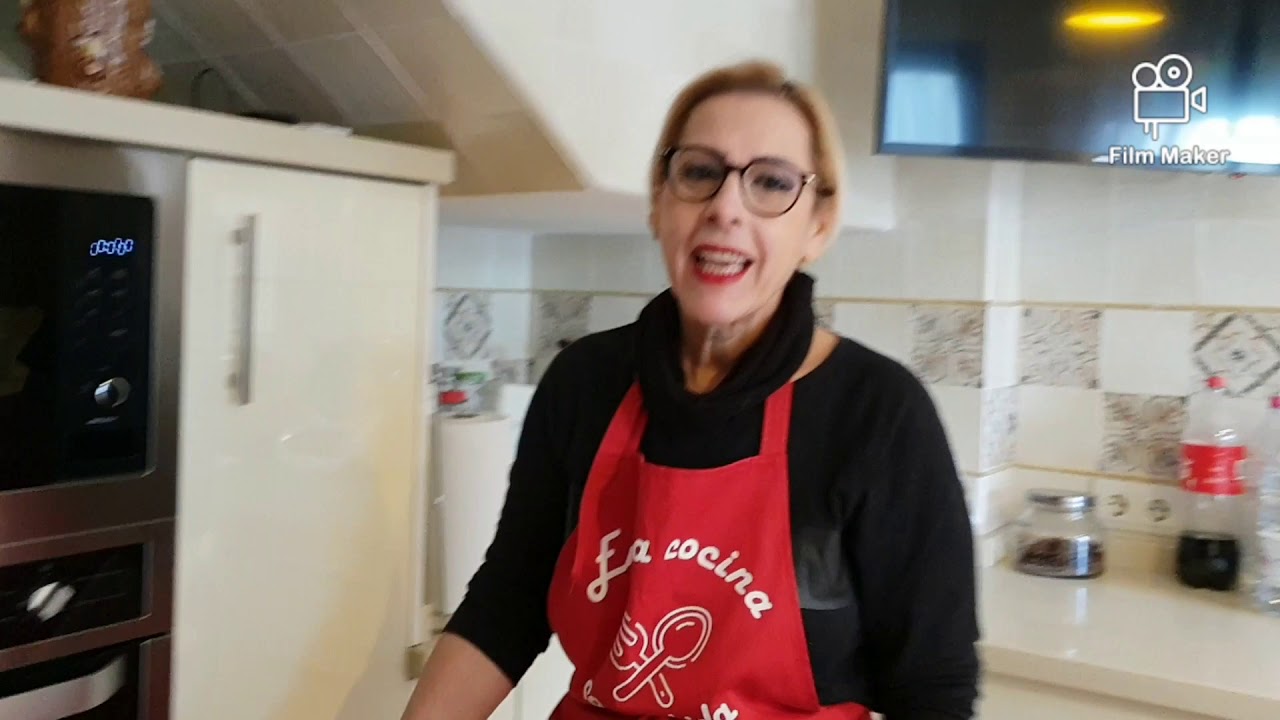 Pescadilla horneada rellena de gambas y gulas