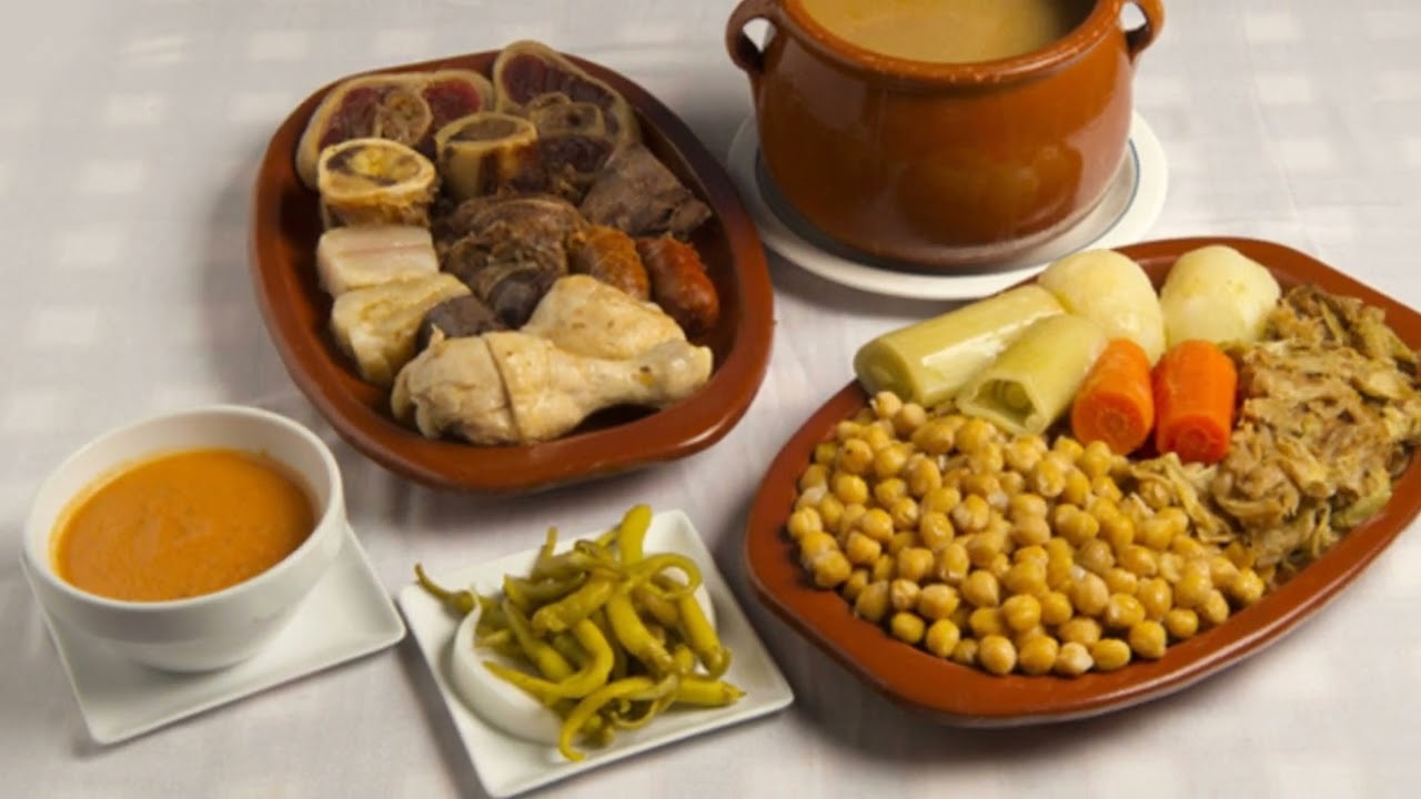 Plato tradicional madrileño en el corazón de la ciudad de Madrid