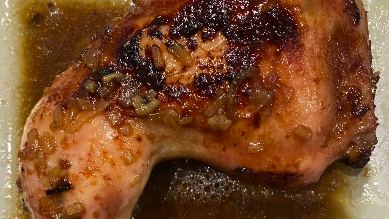 Pollo en salsa de coca cola con sopa de cebolla