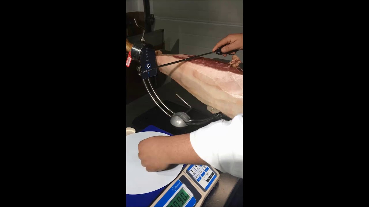 Proceso de corte y envasado de jamón Bilbao