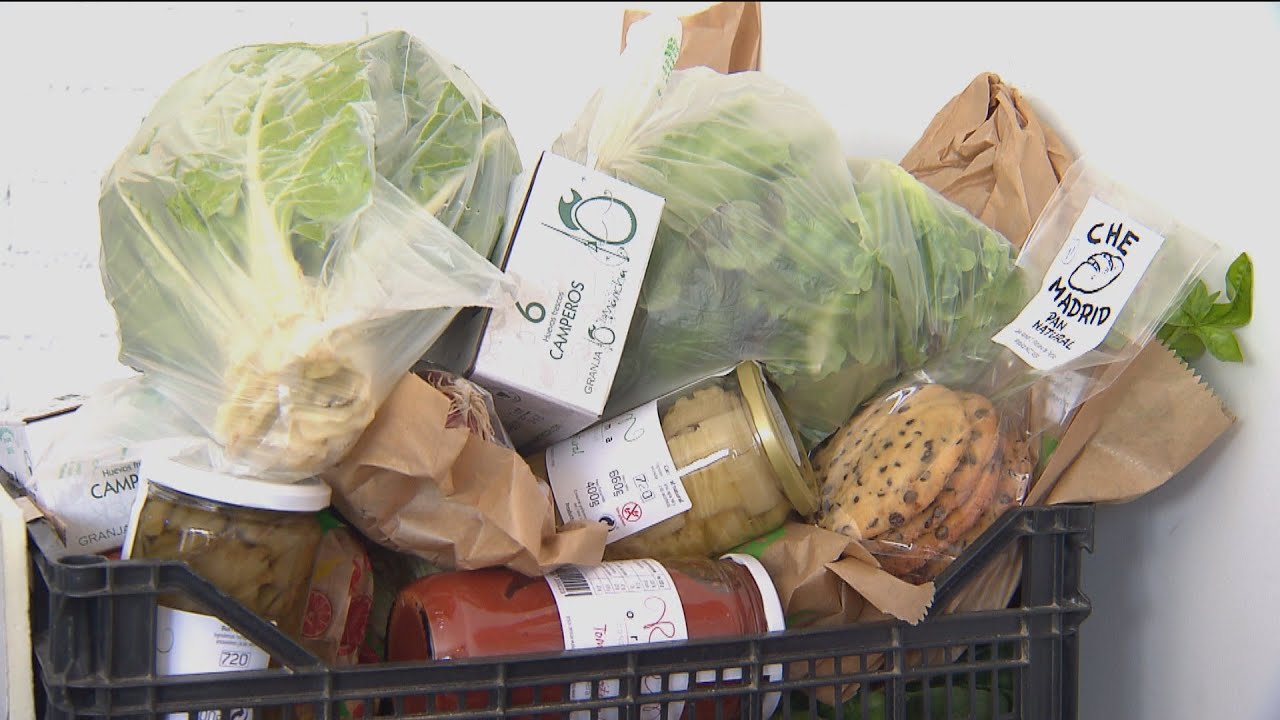 ¿Está permitido traer alimentos a Aquopolis Villanueva de la Cañada?